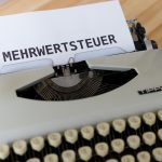 How to Craft an Impressive Cover Letter for a Tax Advisor Position: Tips and Examples