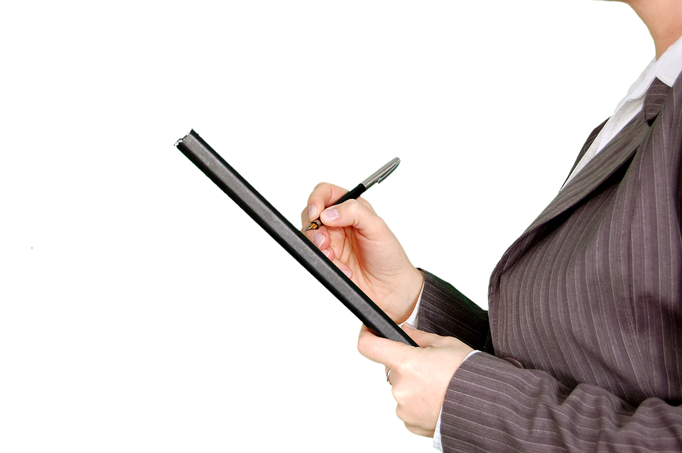 Essential Interview Guides for Aspiring Judge's Clerks: Tips and Insights
