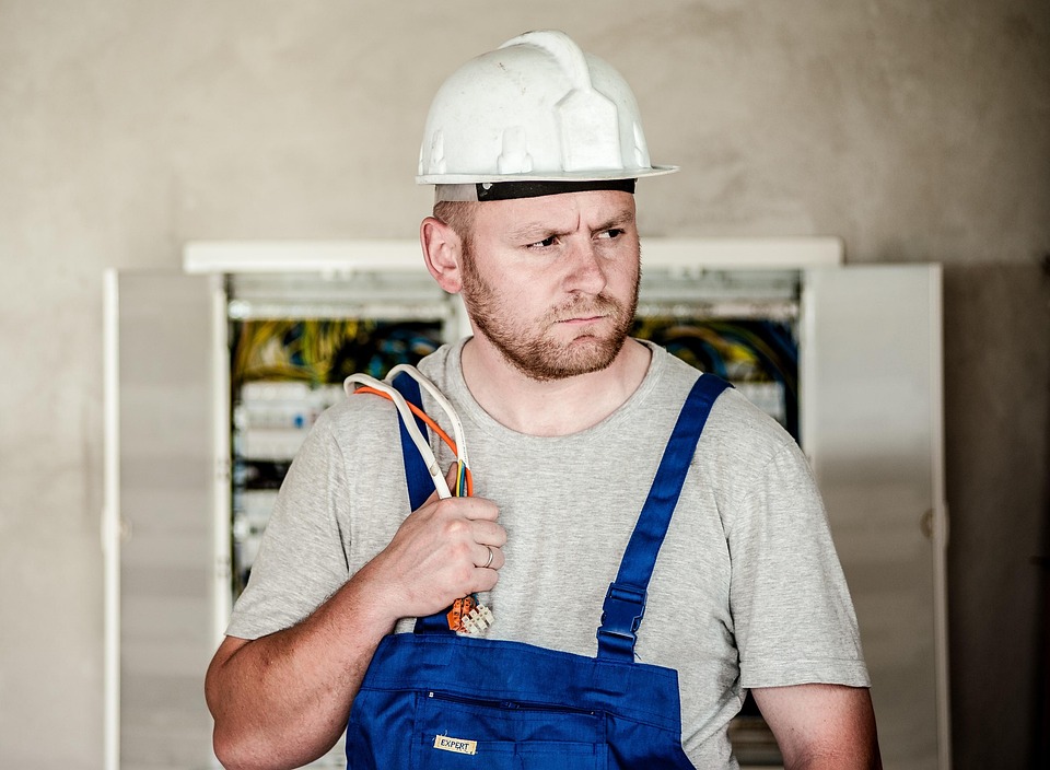 Essential Maintenance Engineer CV Template: Stand Out in Your Job Search