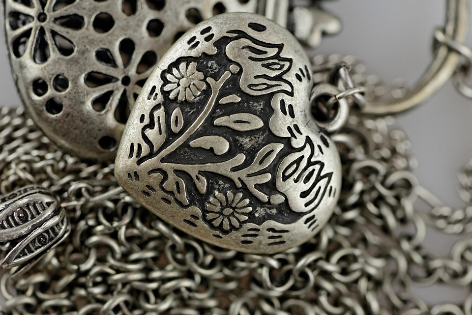 Essential Jewellery Designer Resume Template: Stand Out in the UK Job Market