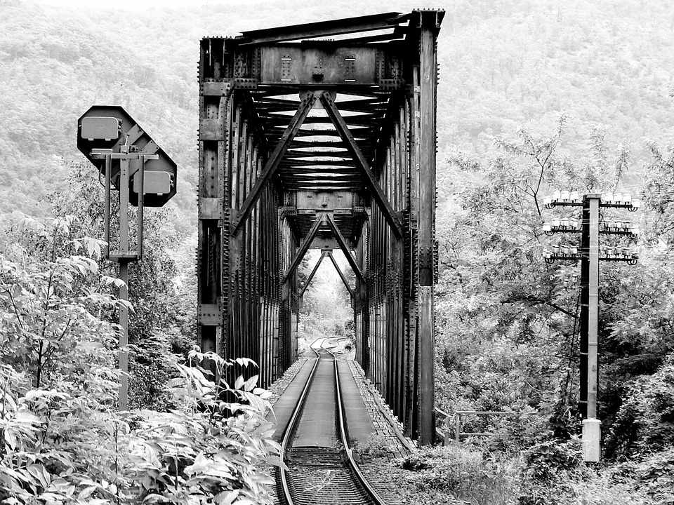 Essential Interview Guide for Rail Engineers: Tips and Strategies for Success