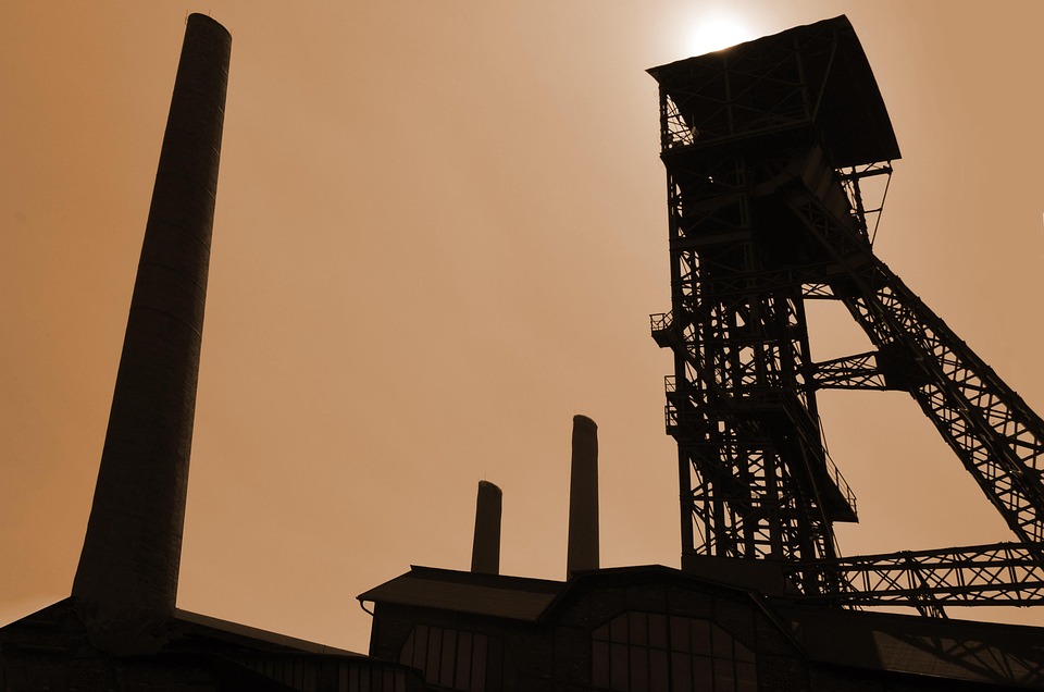 Exploring Career Roadmaps for Mining Technicians: A Guide to Success in the UK Mining Industry