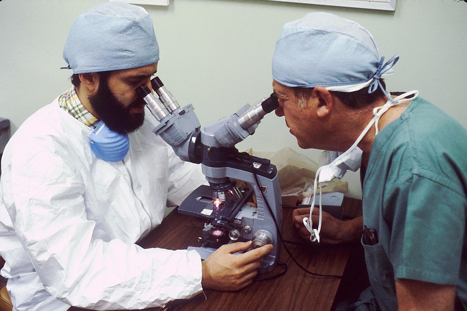 Essential Interview Guides for Aspiring Pathologists: Tips and Techniques for Success