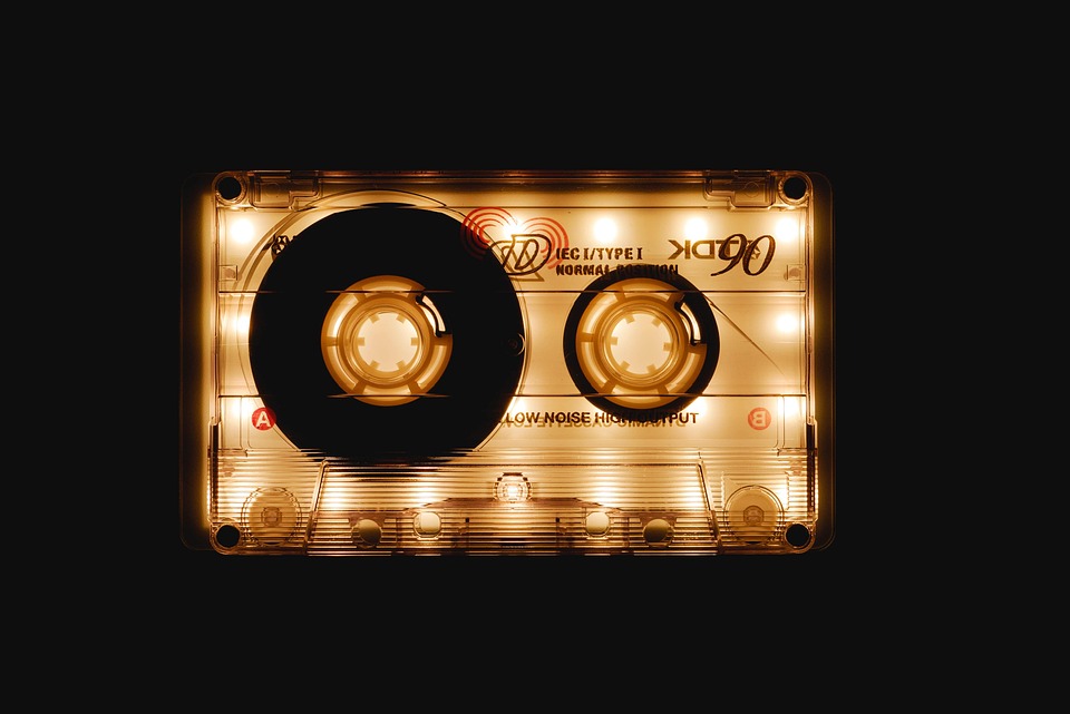 Essential Interview Guides for Aspiring Radio Producers: Tips and Techniques for Success