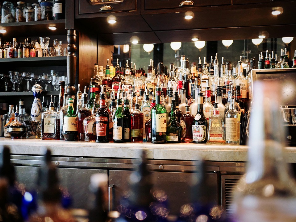 Navigating Your Career Path as a Bar Manager: Essential Roadmaps for Success