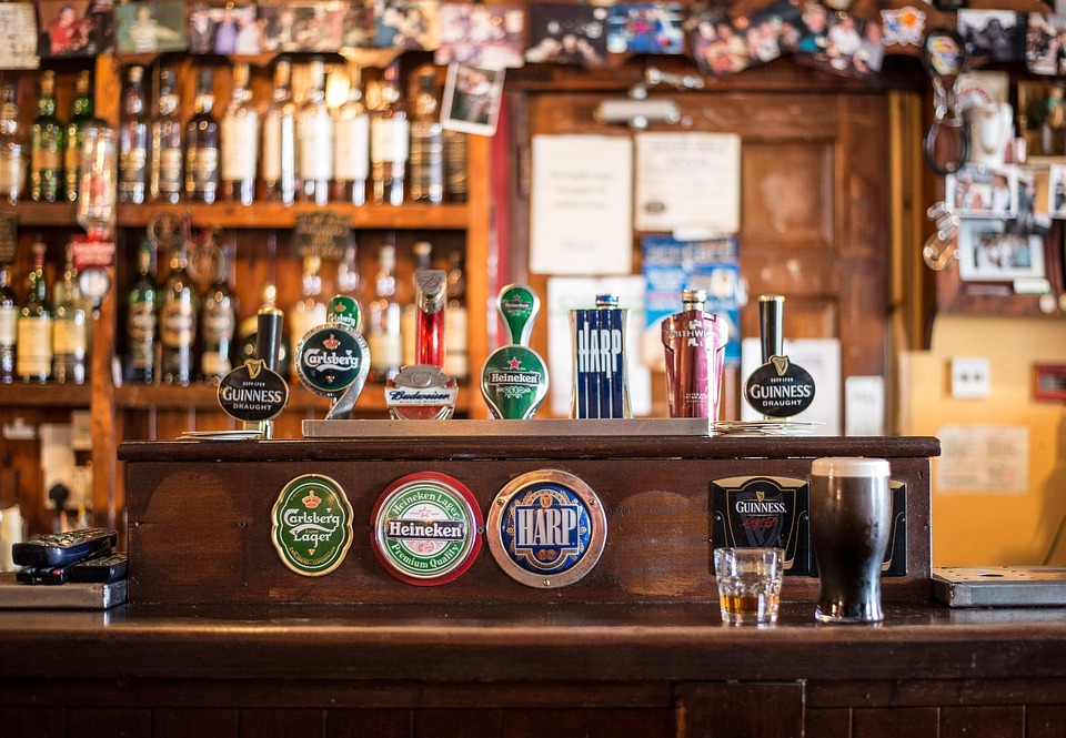 Essential Bar Manager Resume Template: Stand Out in the UK Hospitality Industry
