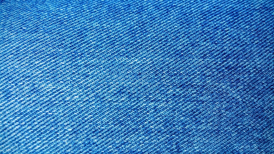 Crafting an Impressive Cover Letter for Textile Designers: Tips and Examples
