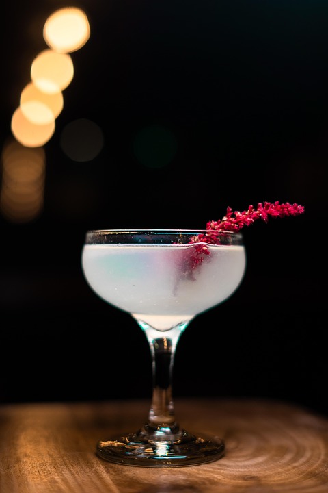 Crafting an Impressive Bar Manager Cover Letter: Tips and Examples for Success