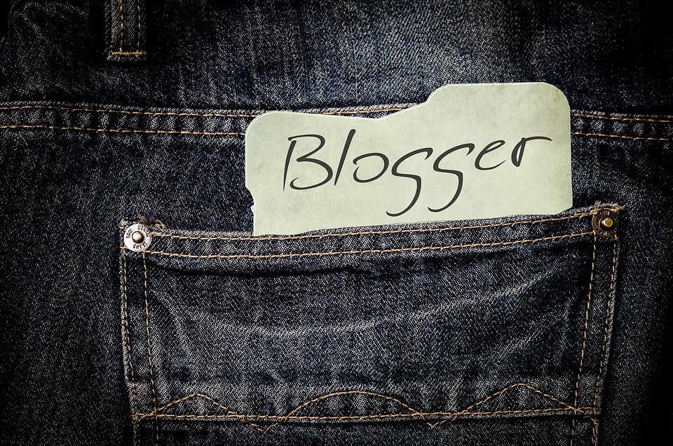 Navigating Your Career Path: A Comprehensive Guide to Becoming a Web Content Manager