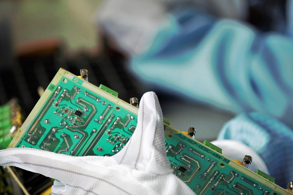 Crafting an Impressive Cover Letter for Technical Sales Engineer Positions: Tips and Examples