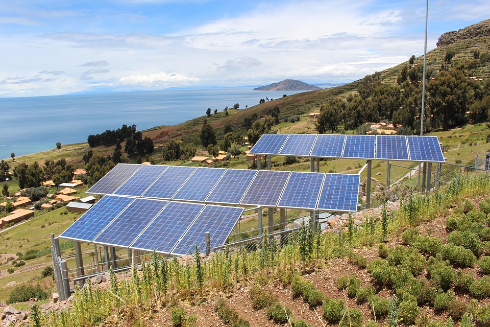 Navigating Your Career Path as a Solar Panel Installer: Essential Roadmaps for Success