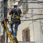 How to Craft an Impressive Cover Letter for a Customer Service Advisor Role: Tips and Examples