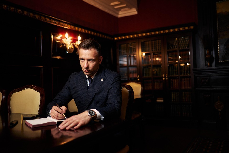 Essential Lawyer CV Template: Crafting a Standout Resume for Legal Professionals in the UK