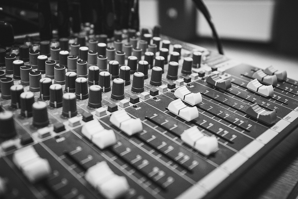 Navigating Your Career Path as a Sound Engineer: Essential Roadmaps for Success
