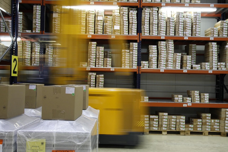Navigating Your Career Roadmap as a Warehouse Operative: Essential Steps for Success in the UK