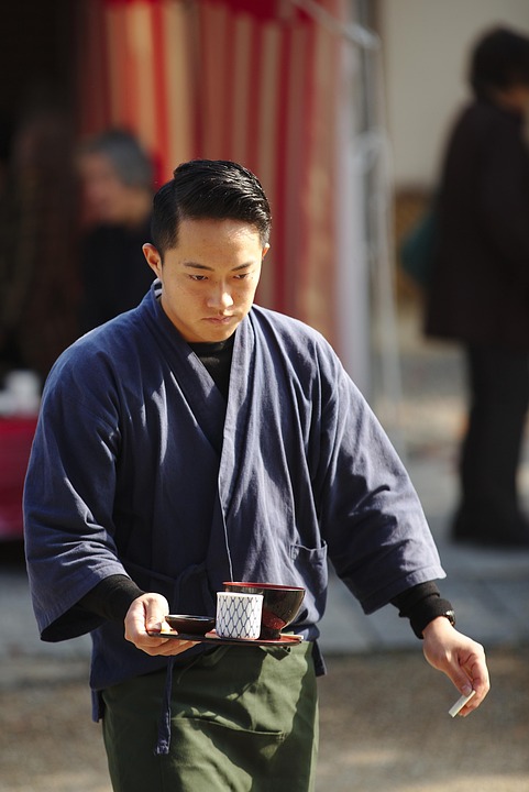 Essential Waiter Resume Template: Stand Out in the UK Hospitality Job Market