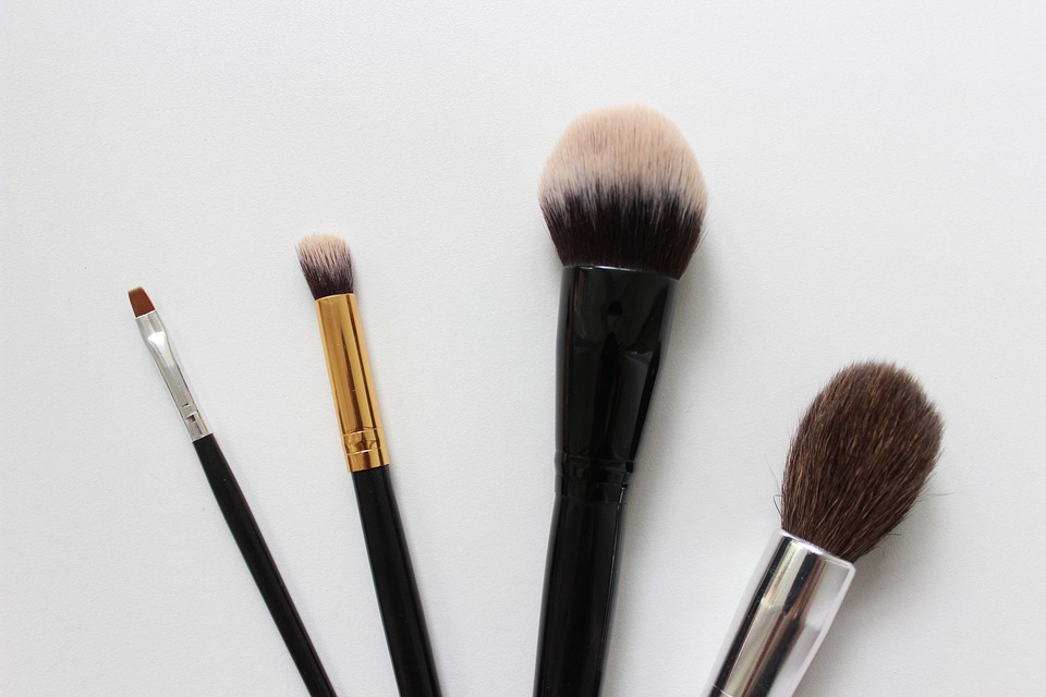 Navigating Your Career Path as a Make-up Consultant: Essential Roadmaps for Success