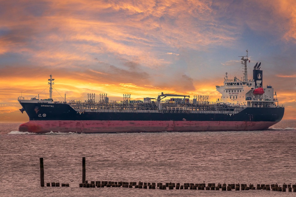 Navigating Your Career Path: Essential Roadmaps for Aspiring Logistics Managers