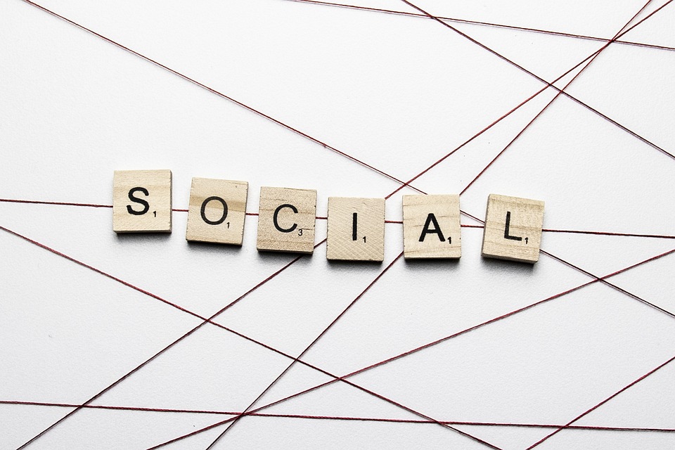 How to Craft a Compelling Cover Letter for Network Technician Positions: Tips and Examples