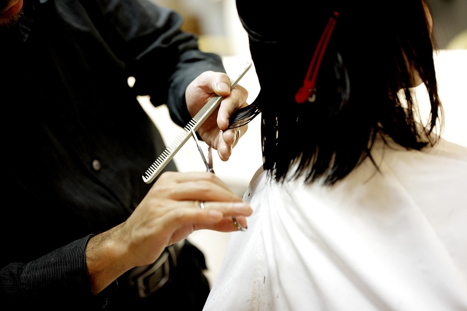 Essential Hairdresser Interview Guides: Tips and Tricks for Success in the UK