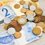 Navigating Your Career Path: A Comprehensive Guide to Becoming a Financial Advisor in the UK