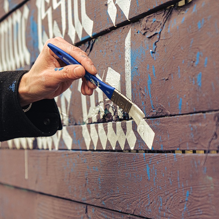 Crafting an Impressive Cover Letter for Voice-over Artists: Essential Tips and Examples