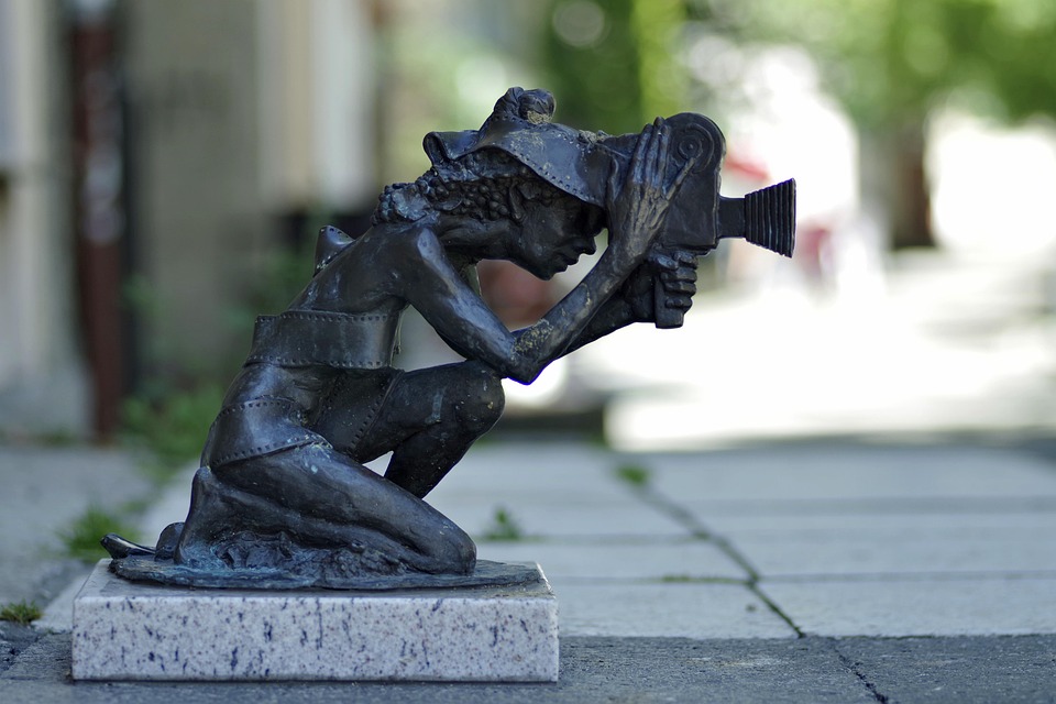 Ultimate Art Director Interview Guide: Tips and Questions for Success