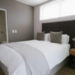 Crafting an Impressive Cover Letter for Hotel Receptionist Roles: Tips and Examples