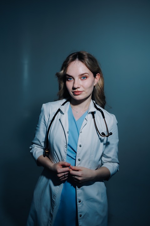 Crafting the Perfect Cover Letter for a Medical Receptionist Position: Tips and Examples