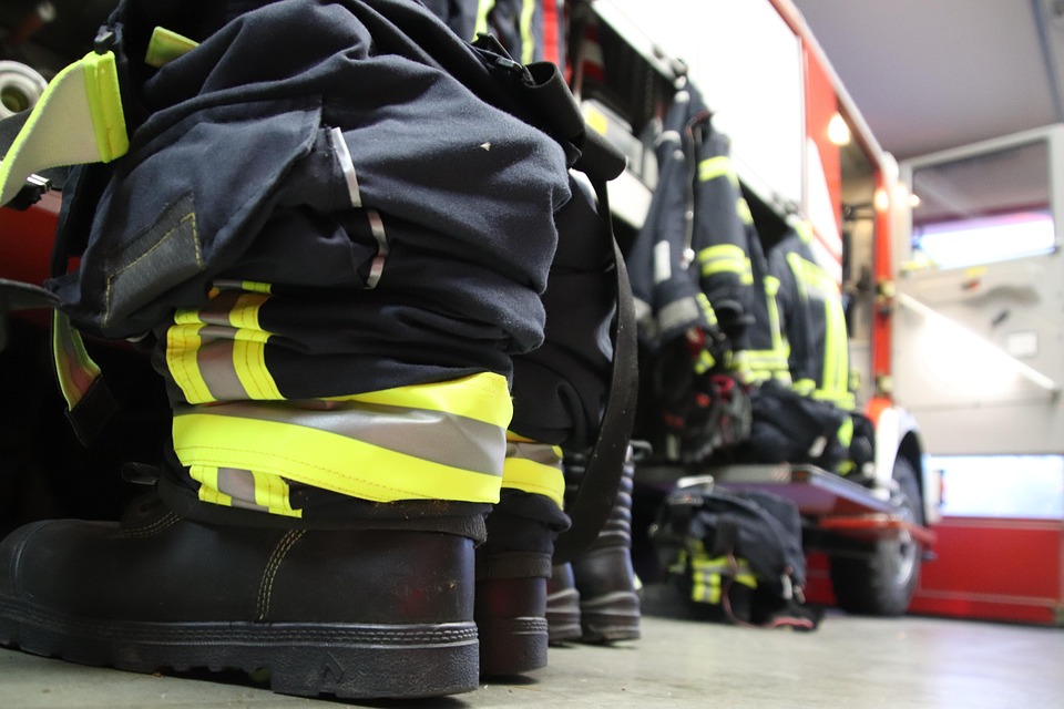Crafting the Perfect Firefighter Cover Letter: Tips and Examples for Aspiring Heroes
