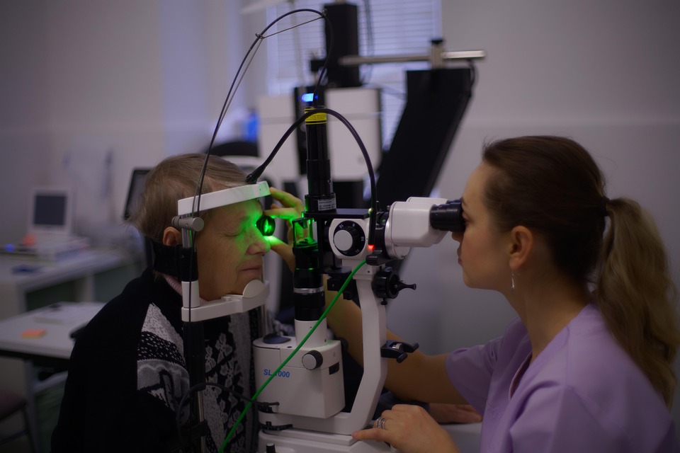 Essential Optometrist Interview Guide: Tips and Strategies for Success